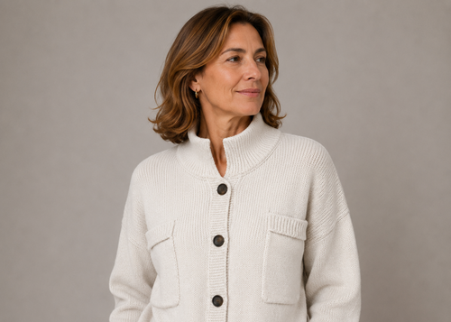 Augusta™ Cárdigan con botones y cuello alto
